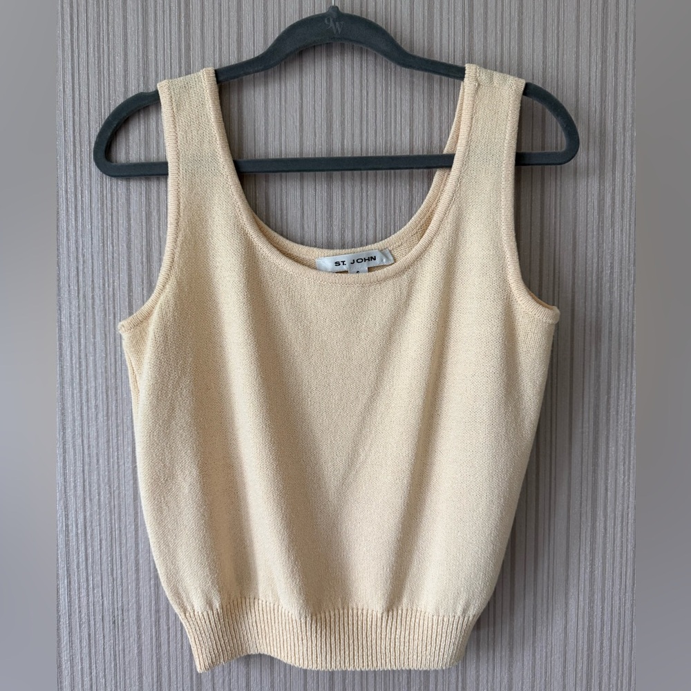 St. John Soft Cream Scoop Neck Knit Shell